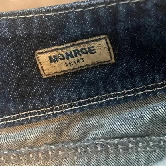 Silver Monroe jean skirt - Picture 3 of 6